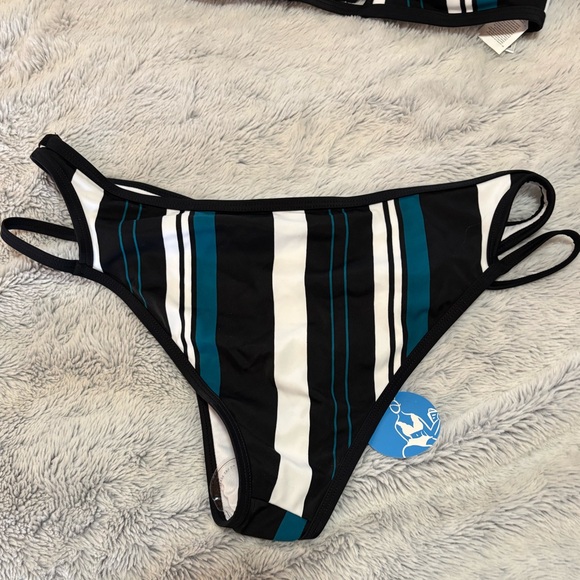 Cupshe Black, Blue & White Striped Bikini, size Medium - Picture 9 of 13